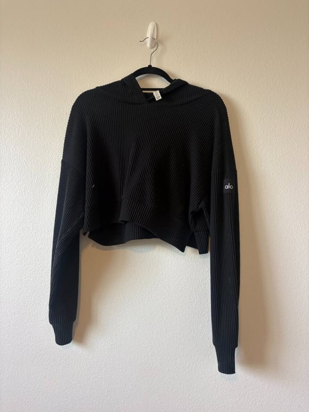 Alo Yoga Black Cropped Ribbed Hoodie - Size S